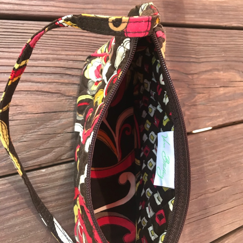 Vera Bradley purse.  NWOT! Excellent condition, never used, smoke free home. - Picture 2 of 7